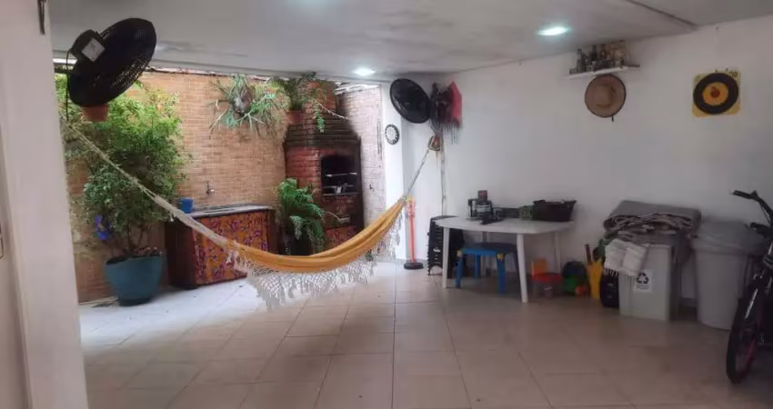 Casa triplex 3 dormitórios com 1 suíte, vila valença - são vicente