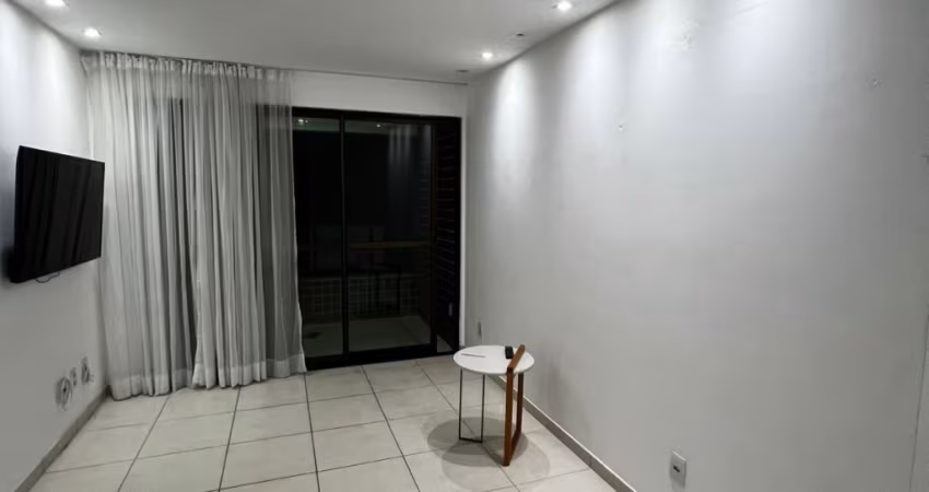 Lindo 2/4 semi  mobiliado com estrutura de resort