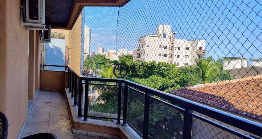 Apartamento com 4 quartos a 200m do mar na enseada