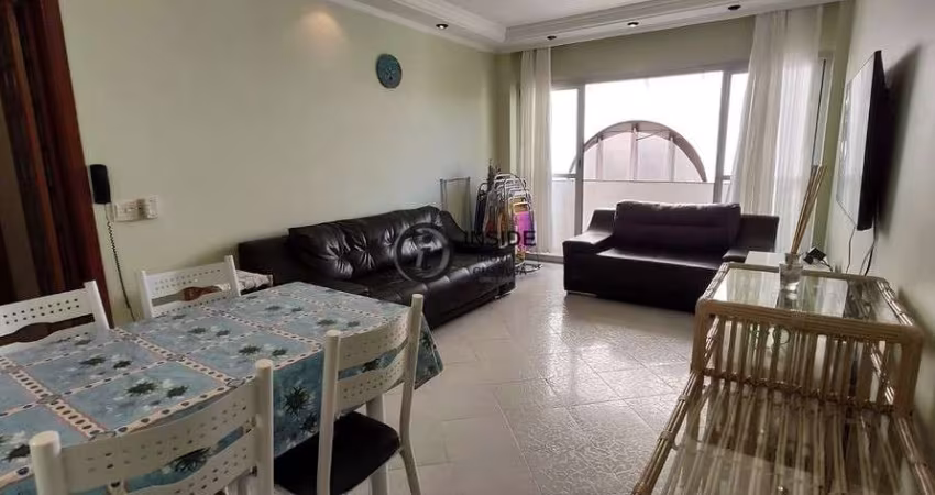 Apartamento com 3 quartos na praia da enseada