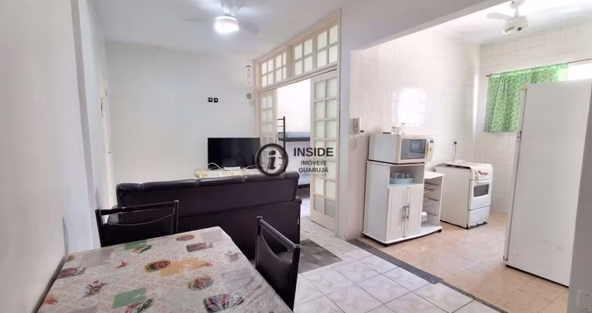 Apartamento de 2 quartos  lado praia para reforma