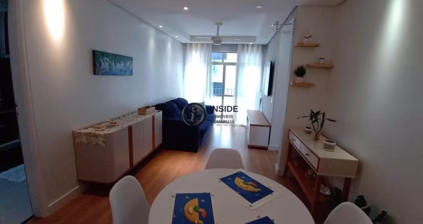 Apartamento reformado de 2 quartos na enseada