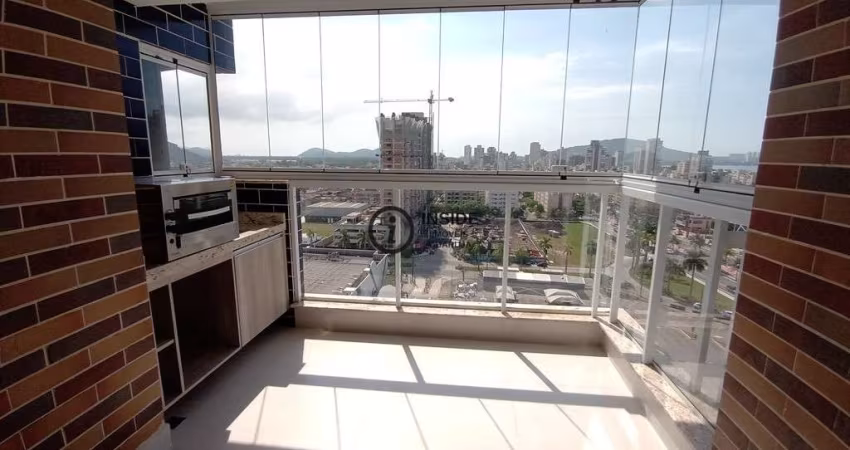 Apartamento em prédio com lazer perto do mar