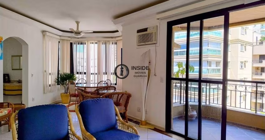 Apartamento com 3 suítes lado praia na enseada