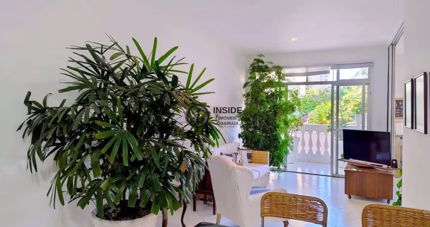Apartamento lado praia na enseada com 2 quartos