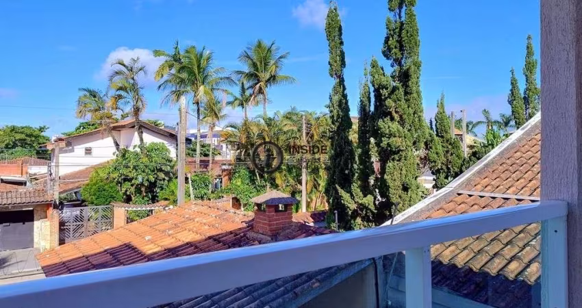 Casa estilo sobrado com 6 quartos na enseada