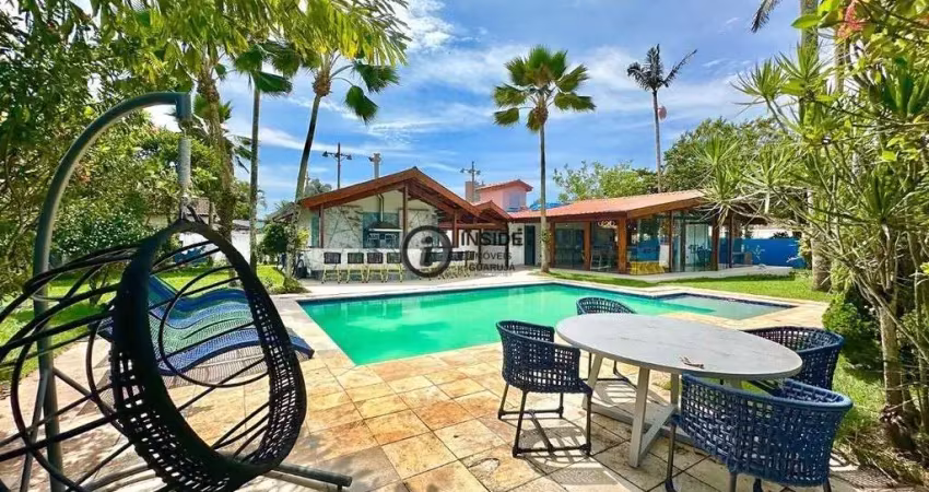 Casa reformada com 5 quartos e 6 vagas