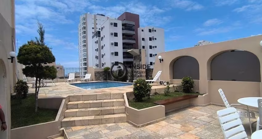 Cobertura com Piscina e Vista para o mar