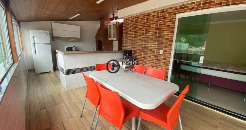 Cobertura de 4 quartos na praia da enseada