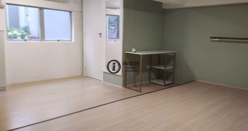 Sala comercial com mesanino na enseada