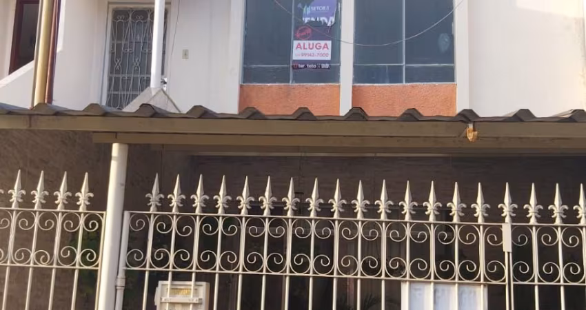 Sobrado com 3 Quartos no Cidade do Sol – Oportunidade Imperdível!