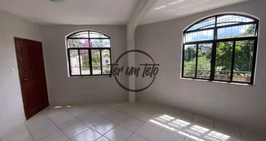 Casa à venda com dois quartos e garagem  no Bairro Marumbi – 15 min do Centro!