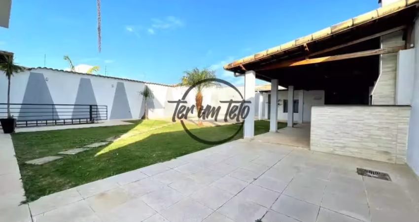 Residência sofisticada com piscina, espaço gourmet e sauna – um refúgio no coração do bairro!!