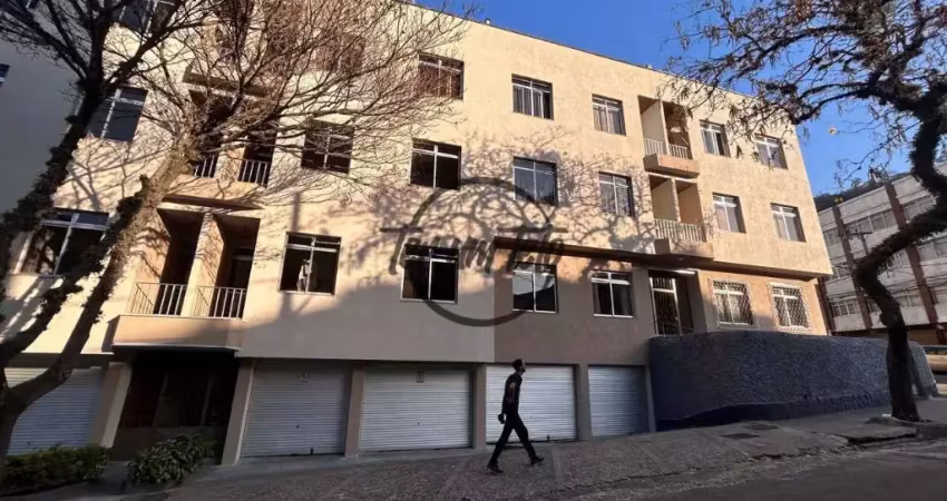 Apartamento de frente com 2 quartos, 2 banheiros, sala 2 ambientes e 1 vaga – localização privilegiada no bairro santa helena, juiz de fora!!