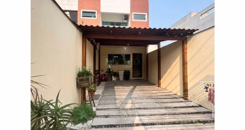 Sobrado para Venda no bairro Santa Regina em Camboriú, 2 quartos sendo 2 suítes, 1 vaga, 91 m² de área total, 91 m² privativos,