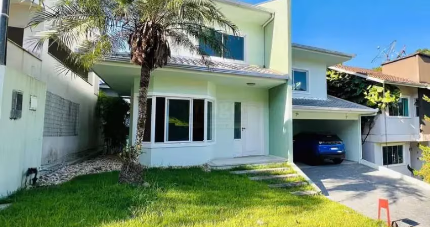Casa para locação anual no bairro ariribá em balneário camboriú
