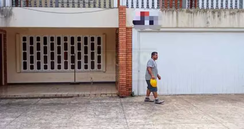 Casa à venda na Rua 1131, Centro, Balneário Camboriú