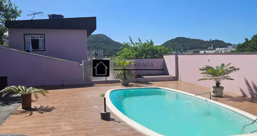 Uma bela casa a venda em SJ!!!