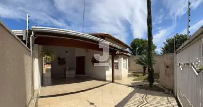 Casa à Venda - Jardim America, Paulínia
