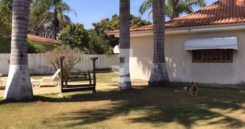Casa à Venda - Mostardas, Monte Alegre do Sul - 203m2  - 4 Quartos