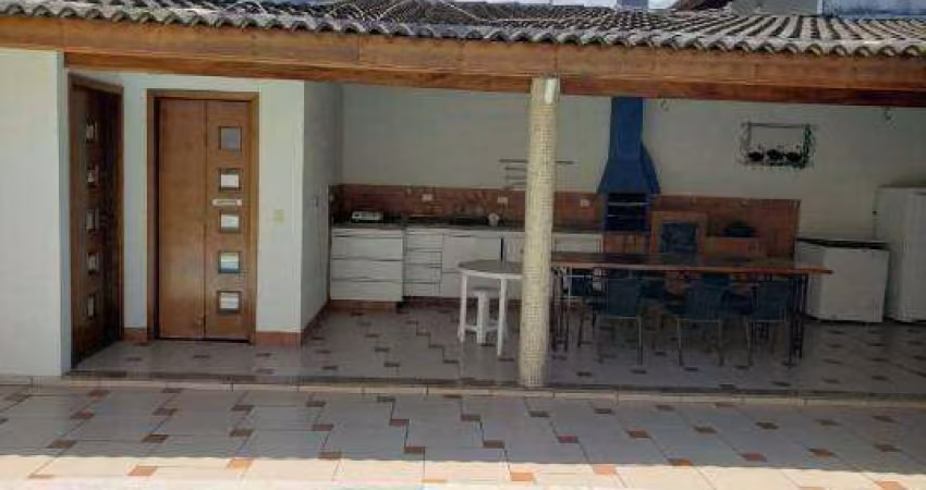 Casa à Venda - Martim de Sá, Caraguatatuba - 215m2  - 3 suítes