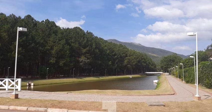 Casa em Condomínio à Venda - Vila Petrópolis, Atibaia - 450m2 - Condomínio Flamboyant  - 5 Quartos