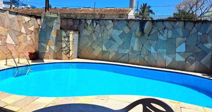 Casa à Venda - Rio da Praia, Bertioga - 401m2  - 5 suítes