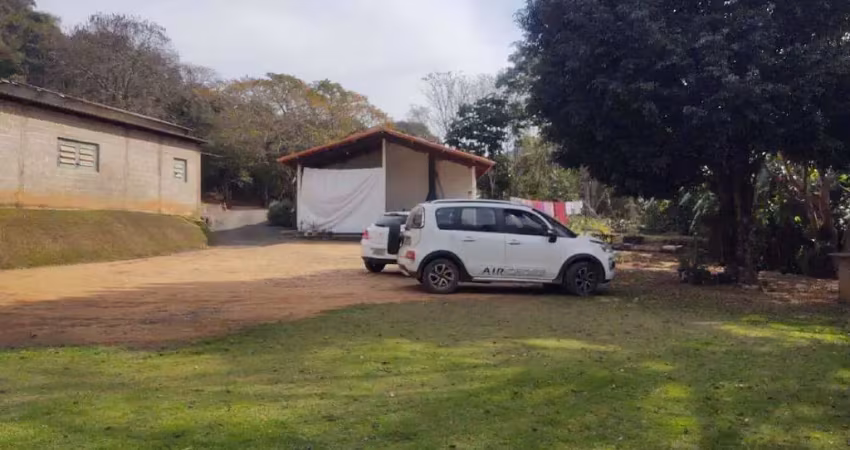 Área à Venda - Centro, Monte Alegre do Sul - 580m2