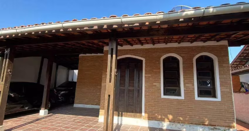 Casa à Venda - Cocanha, Caraguatatuba - 250m2  - 3 Quartos