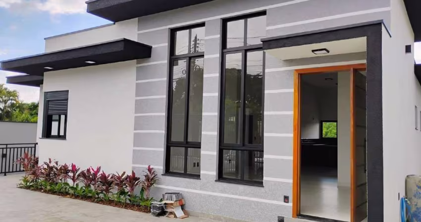 Casa à Venda - Loteamento Jardim Morumbi, Atibaia - 240m2  - 3 suítes
