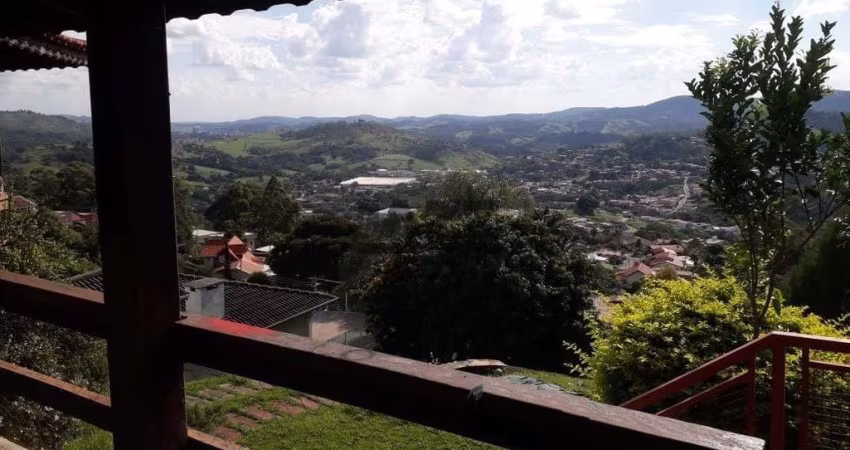 Ótima residência para locação no condomínio Fazenda Orypaba com quatro suítes