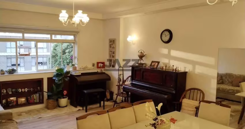 Apartamento de 147m² em frente à praça do centro de convivência