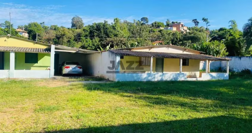 Chácara com 1000 m² de terreno e duas casas no bairro nova serra negra