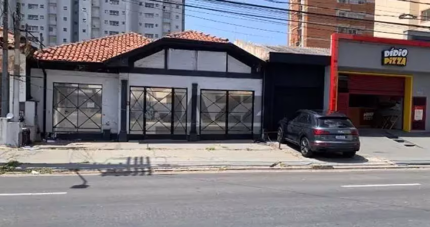 Casa comercial na rua coronel quirino - bosque. venda ou locação