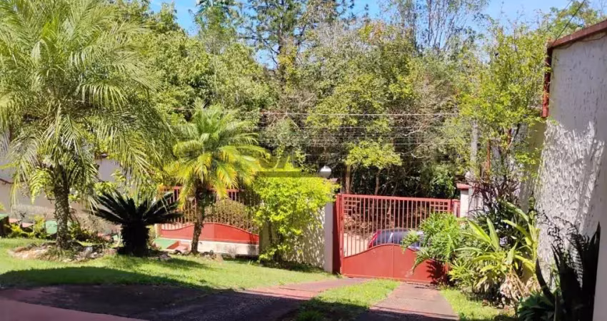 Casa localizada no jardim paulista em  atibaia- 3 dormitórios sendo 1 suíte