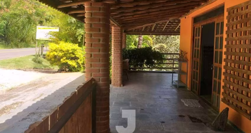 Chácara à Venda - Lambedor, Monte Alegre do Sul - 2.048m2  - 1 Quartos