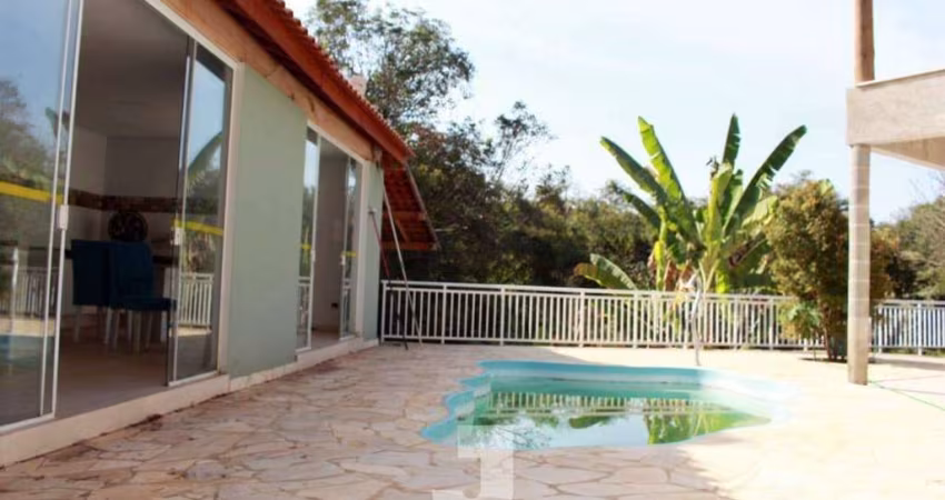 Chácara à Venda - Terras de Santa Rosa II, Salto - 1.000m2  - 3 Quartos