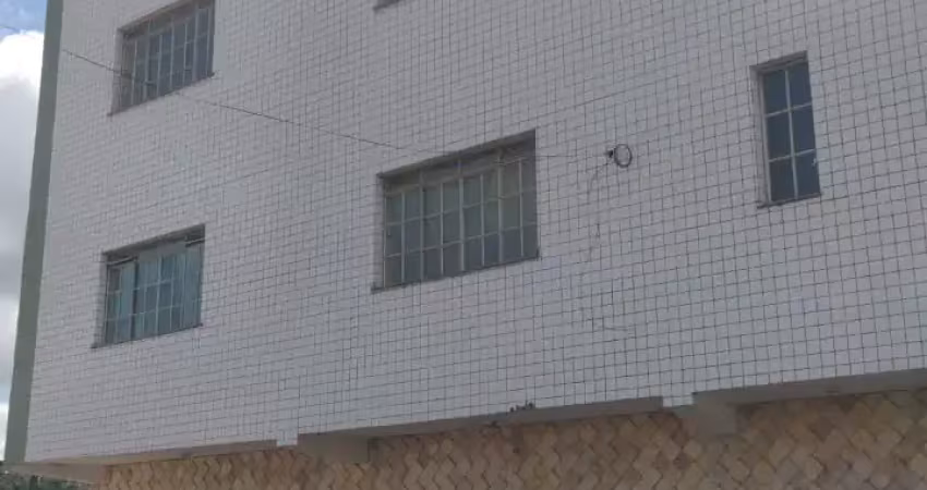 Apartamento com 3 quartos para alugar na Rua Maria da Conceição Pereira, 69, Santa Terezinha, Conselheiro Lafaiete