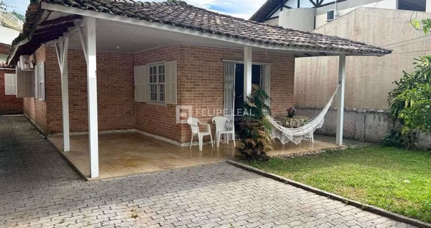 Casa em Canasvieiras  -  Florianópolis
