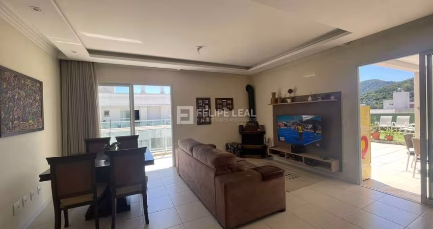 Apartamento Cobertura em Córrego Grande  -  Florianópolis