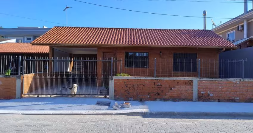 Casa em Ponta das Canas  -  Florianópolis