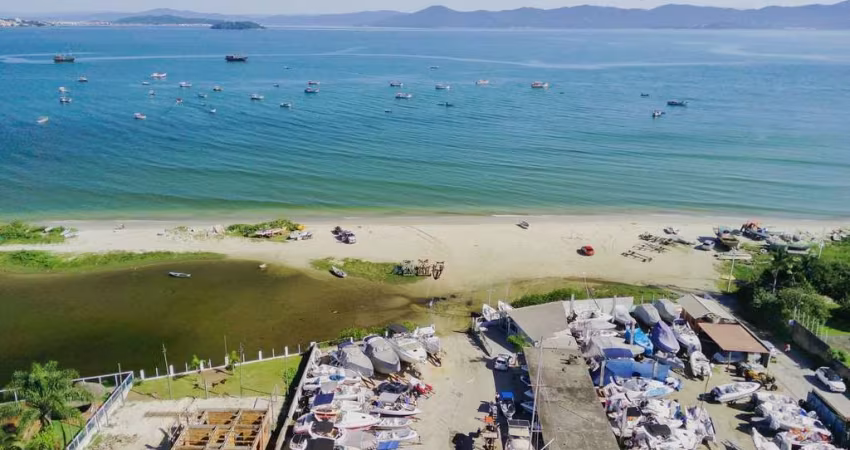 Área em Ponta das Canas  -  Florianópolis
