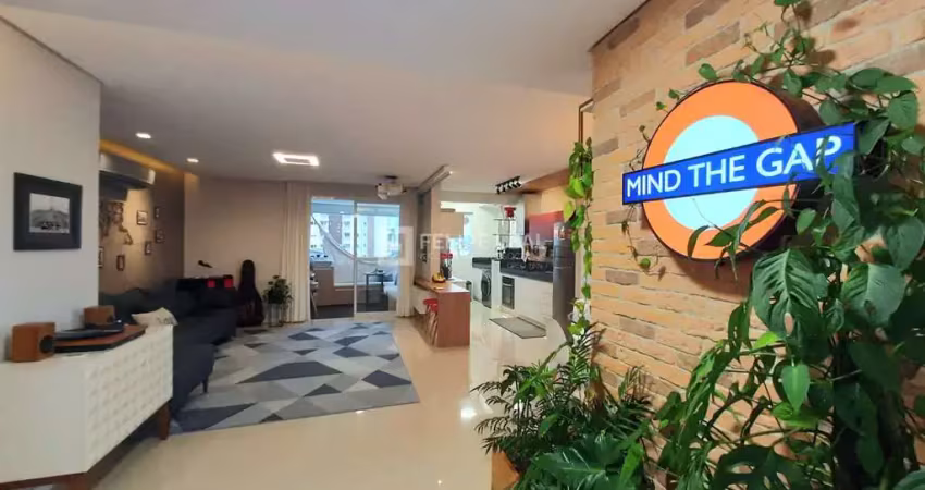 Apartamento em Estreito  -  Florianópolis