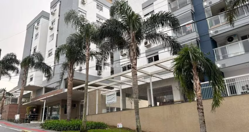 Apartamento em Praia Comprida - São José, SC