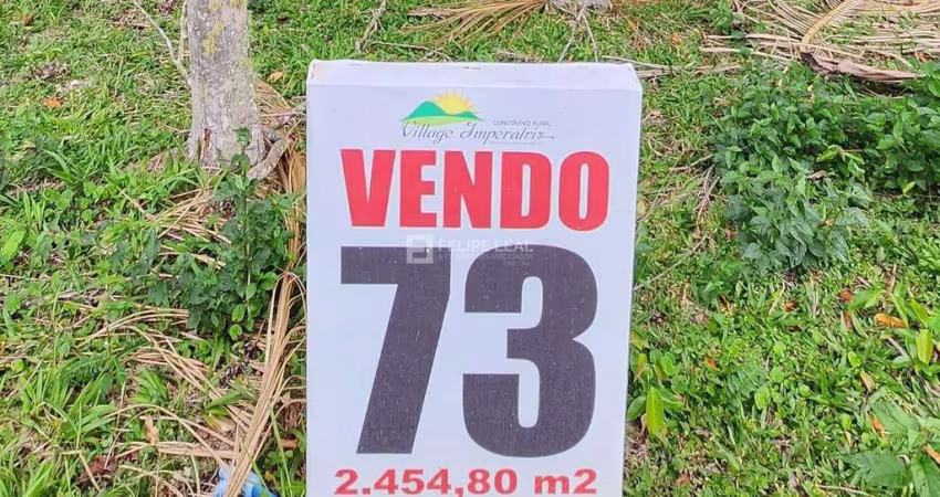 Terreno em Condominio em Varginha  -  Santo Amaro da Imperatriz