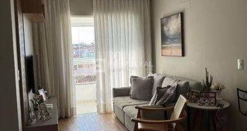 Apartamento com planejados de 02 dormitórios sendo 01 suíte, com elevador no Bairro Areias em São José