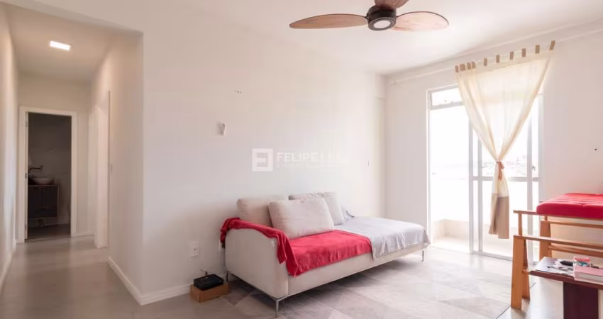Apartamento em Campinas - São José, SC