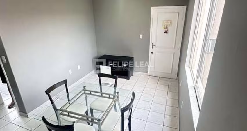 Apartamento de 02 dormitórios em Ipiranga - São José, SC
