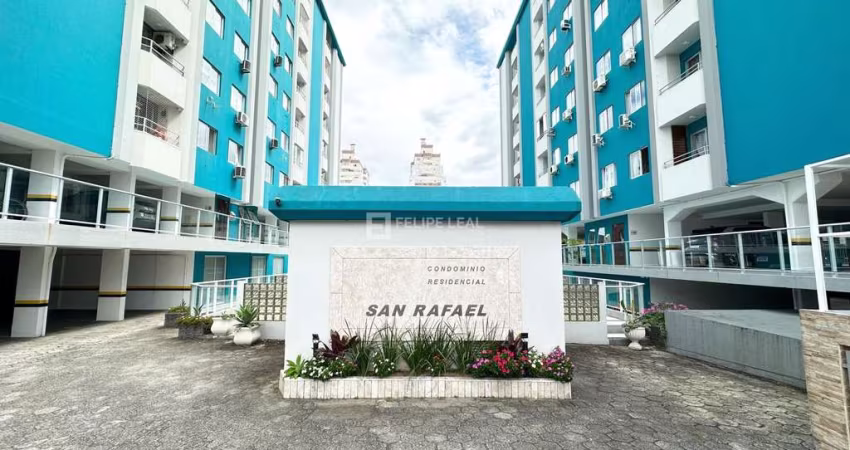 Apartamento em Barreiros  -  São José