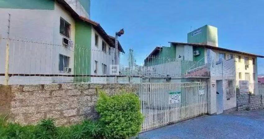 Apartamento com 02 dormitórios em Capoeiras - Florianópolis, SC